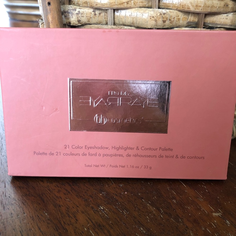 Bh cosmetics highlight and contour